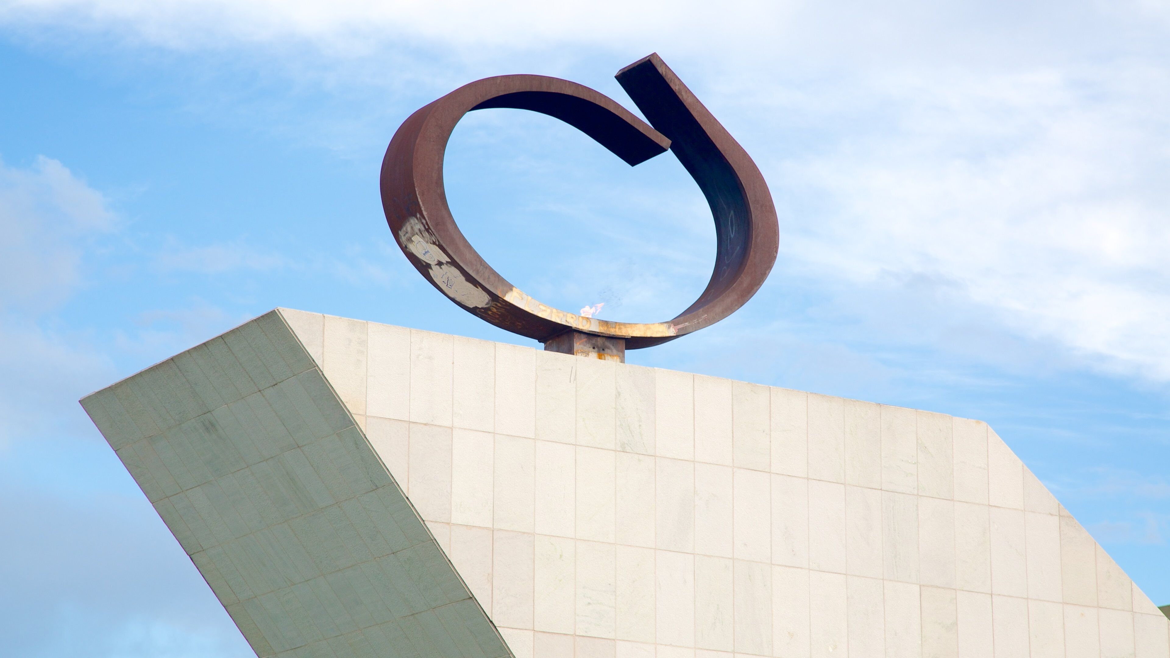 Liberty Pantheon showing a city, outdoor art and art