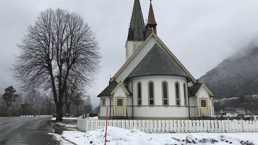 It was a miserable weather day but our last day in Alesund and we pushed ourselves to drive in this weather to Hellesylt to take the Geirangerfjord cruise. This is a picture from the drive back via Sjøholt. I don’t know what the building is but looked very charming
