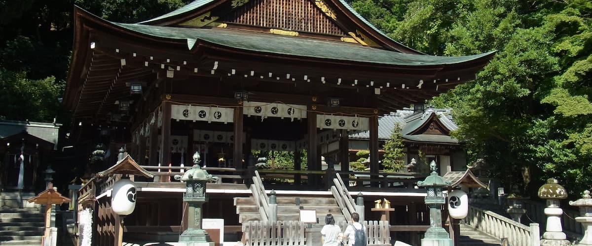 近江八幡市にて 日牟禮八幡宮の拝殿 Himure-hachiman-gū 2012.8.26