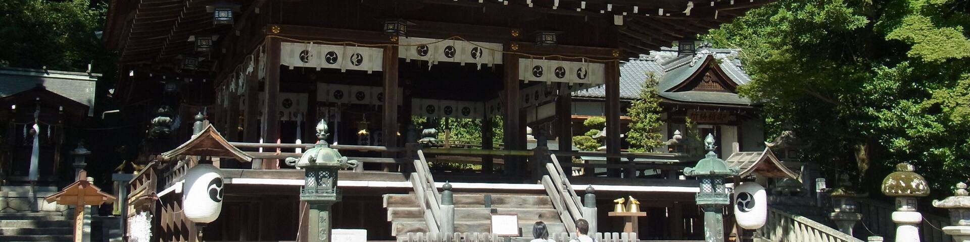 近江八幡市にて 日牟禮八幡宮の拝殿 Himure-hachiman-gū 2012.8.26