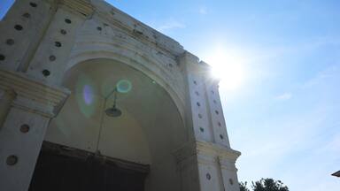 Cirebon, Indonesia - June 15 2019: Gate of Kasepuhan Cirebon Kanoman Palace (Keraton Kesultanan Kacirebonan), West Java with old antique round blue white European style ceramic ornament on its walls