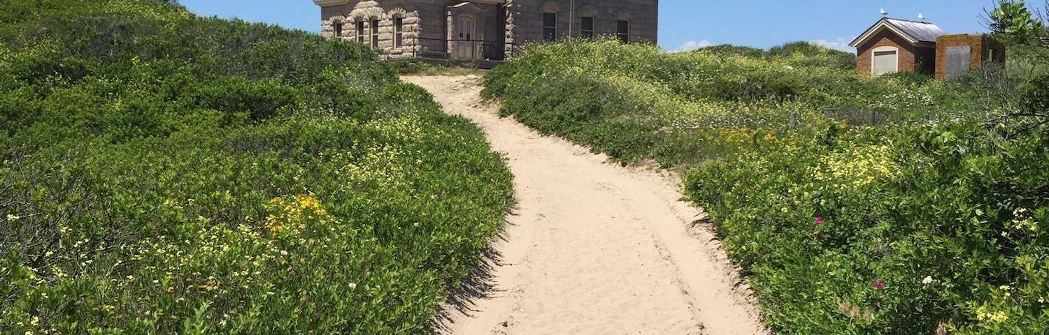 Nice remote spot to visit at the very tip on Block Island, RI