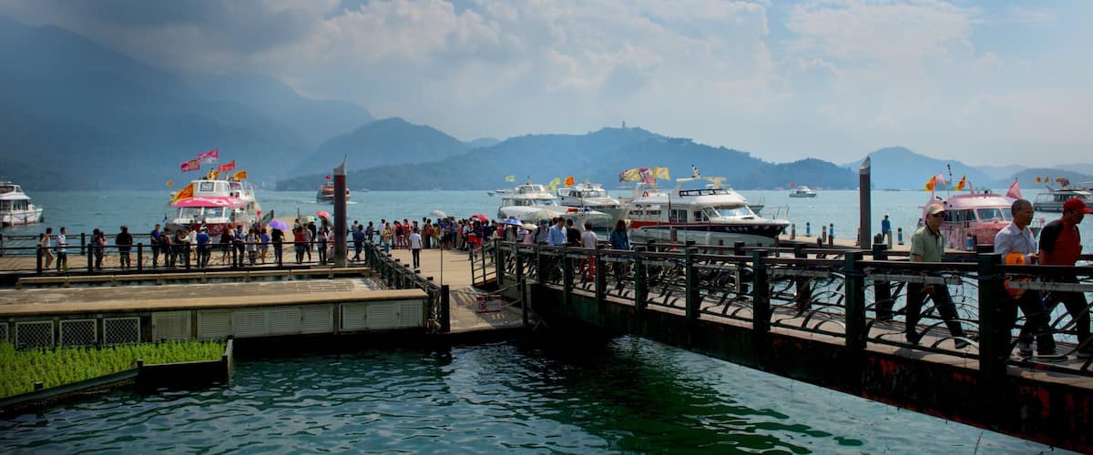 Shueishe Pier which includes a lake or waterhole