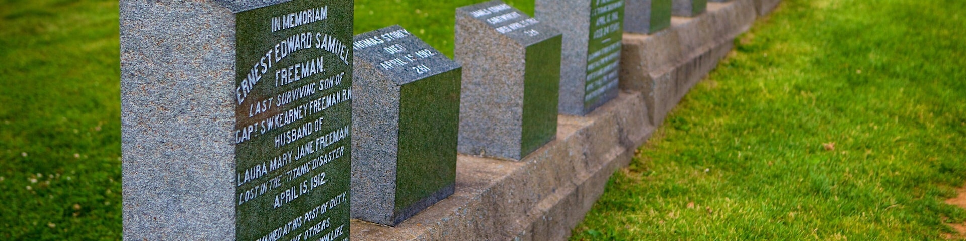 Fairview Cemetery showing a memorial and a cemetery