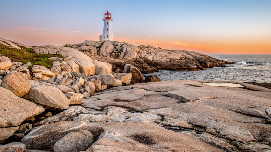 Peggy's Point Lighthouse