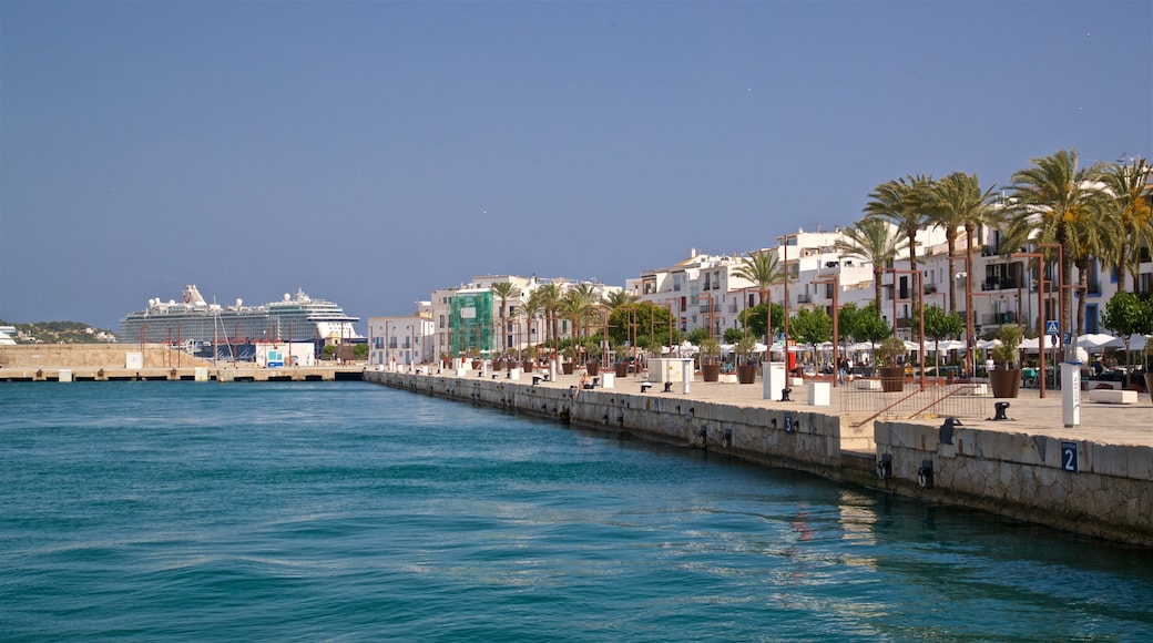 Port of Ibiza showing a bay or harbor
