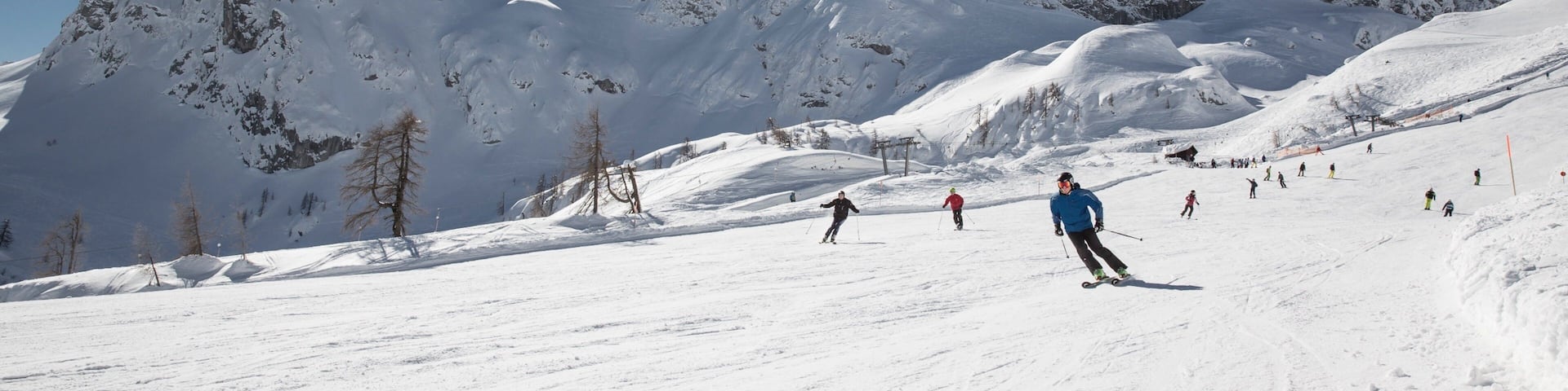 Nassfeld-Pressegger See montrant neige et montagnes