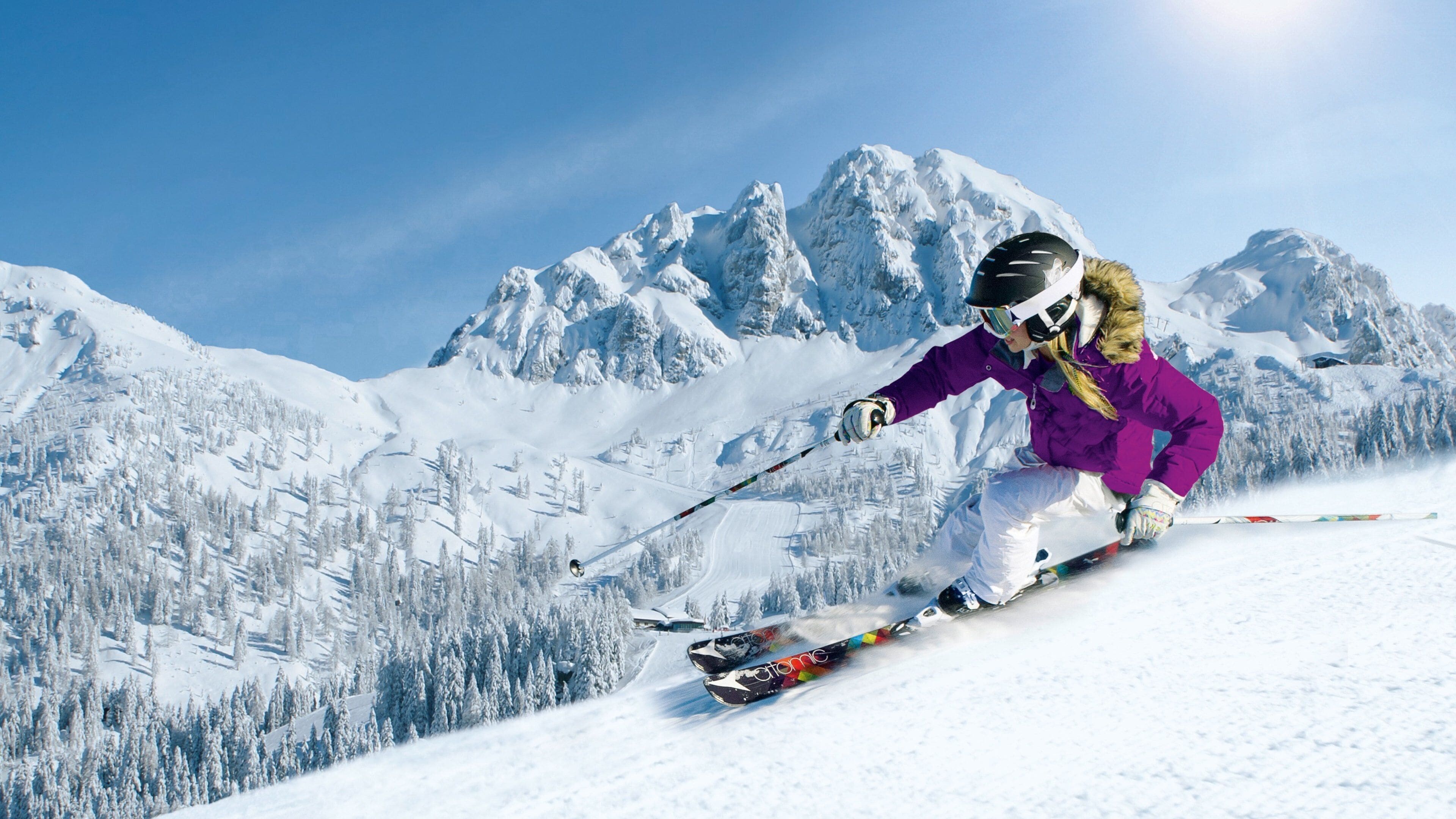 Nassfeld-Hermagor Skiing showing mountains, snow and snow skiing