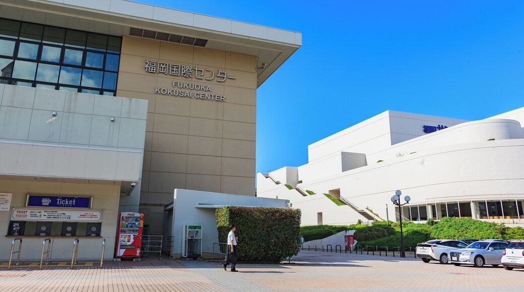 Fukuoka_FukuokaKokusaiCenter_6224477_02