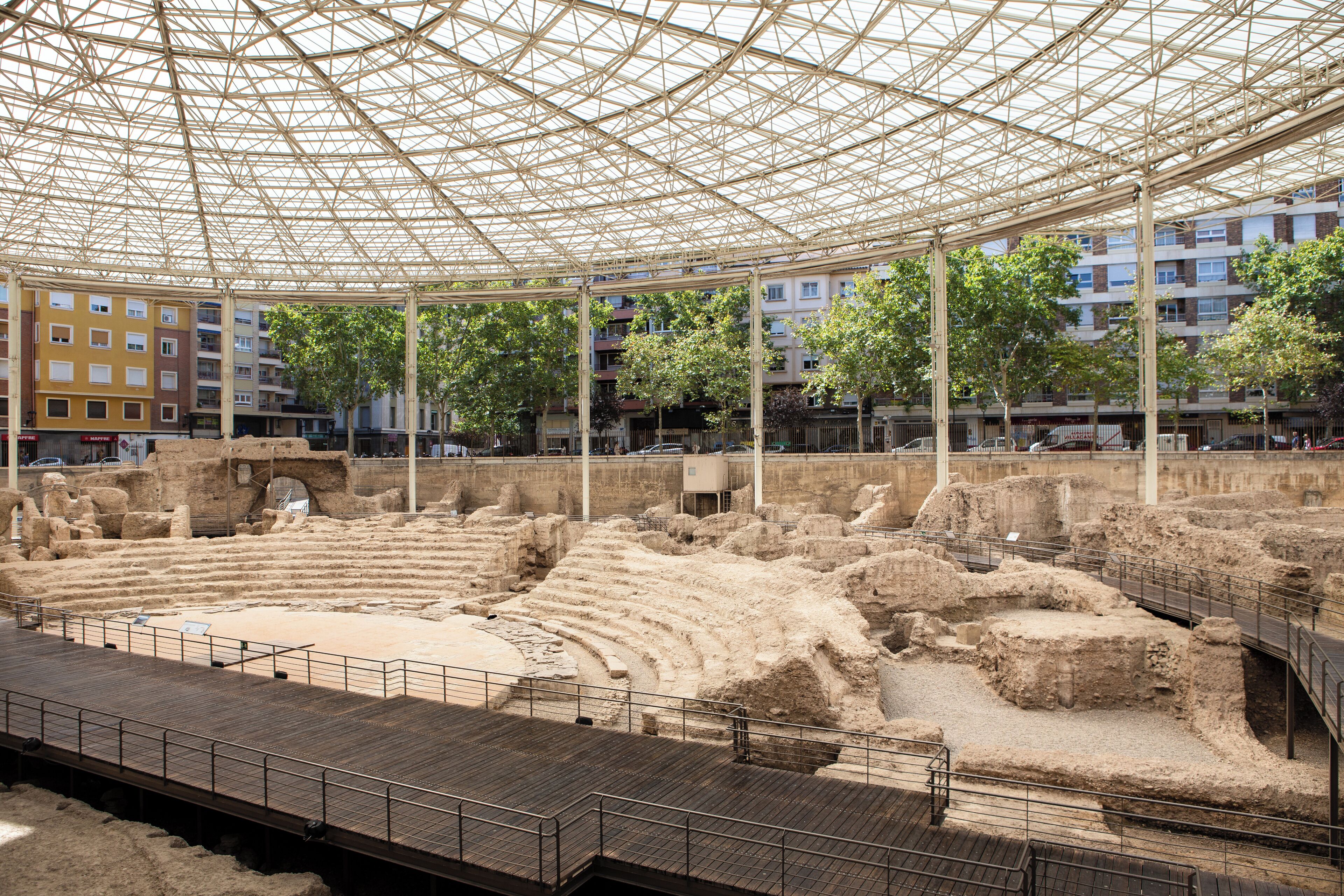 Zaragoza_RomanTheatre_6224544_02-2