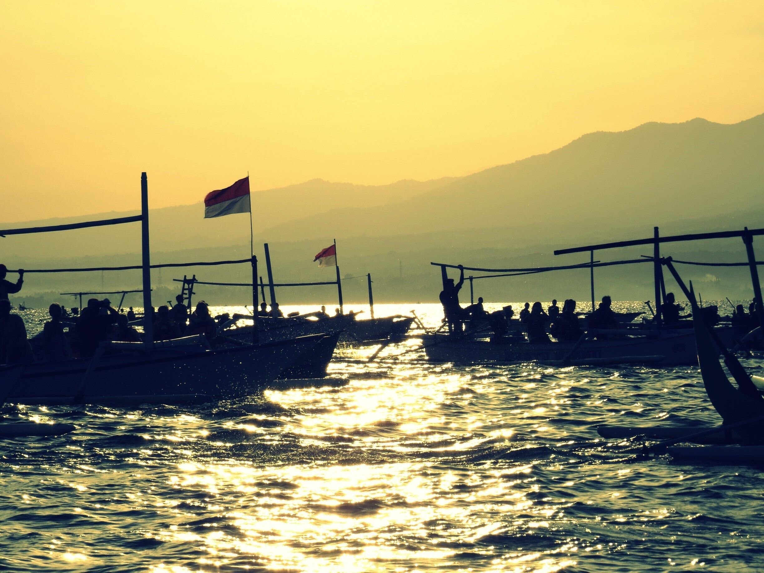 Dolphin spotting in the early morning at Lovina beach.  Beatiful view. 