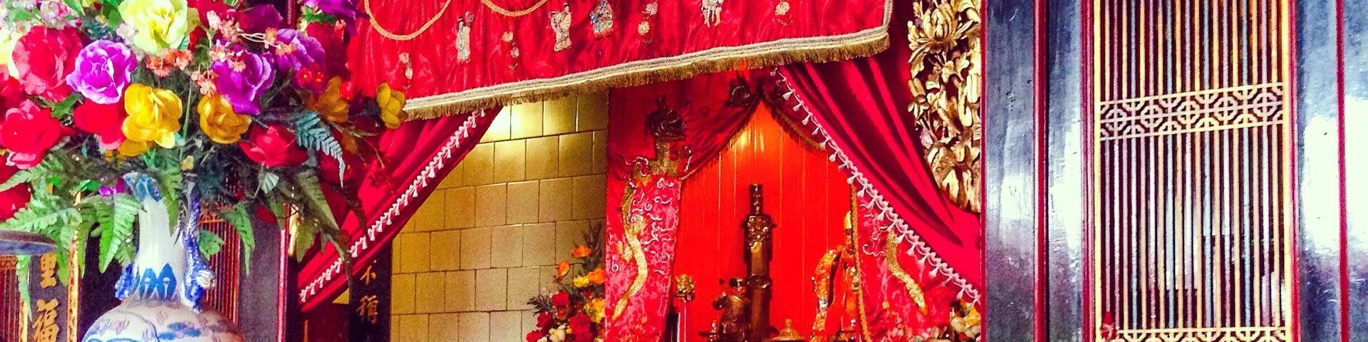 Chinese temple in Singaraja, north Bali.
#red #bali