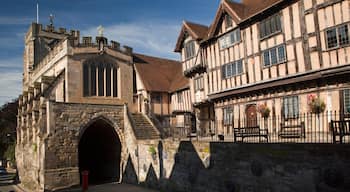 E98JCA UK, England, Warwickshire, Warwick, Lord Leycester Hospital and Chantry Chapel of St James above Westgate
