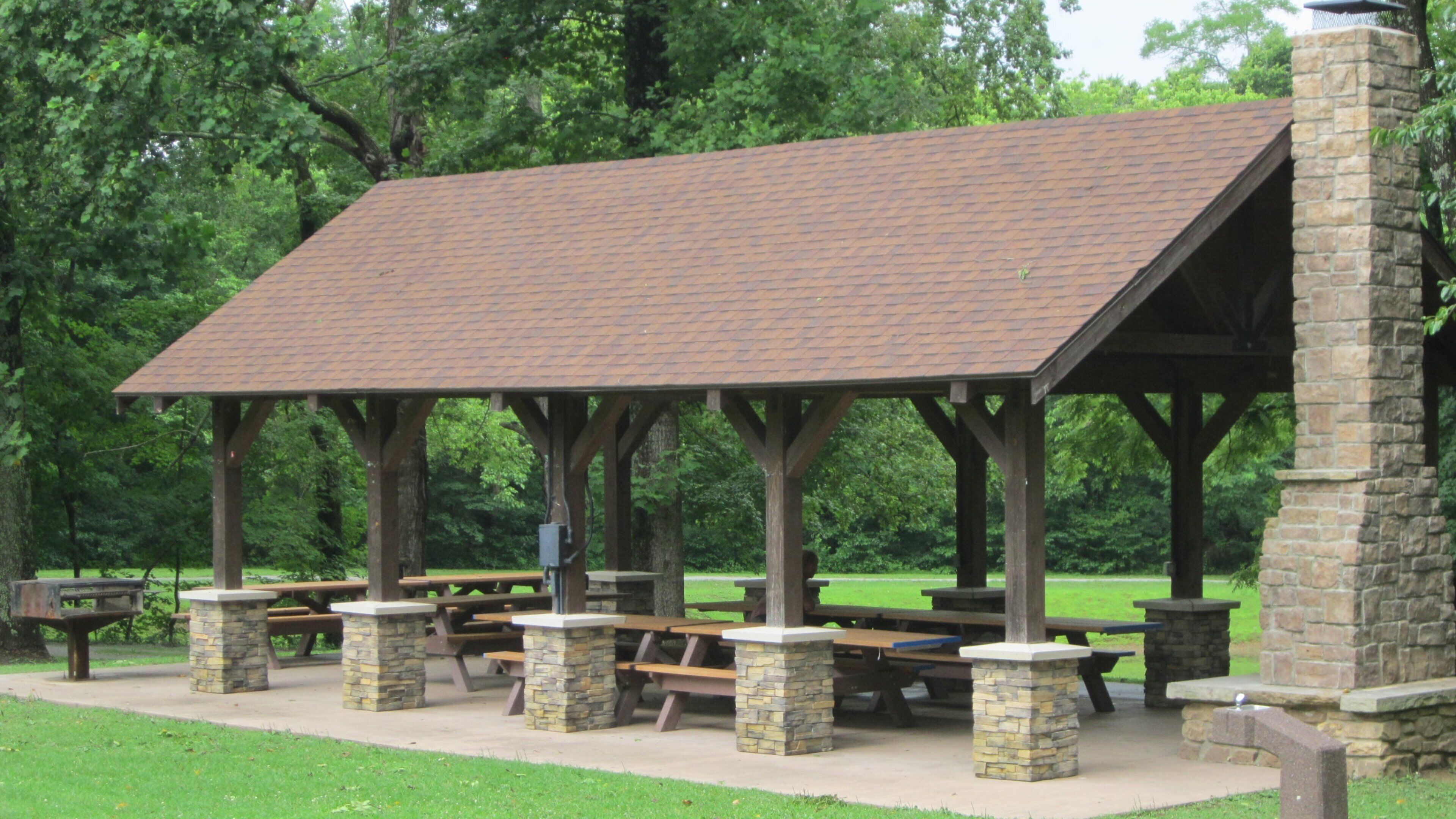 Monumento a Lincoln ofreciendo ir de pícnic y bosques