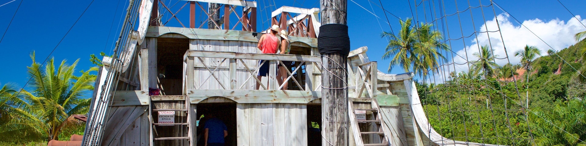Memorial do Descobrimento do Brasil que inclui vela