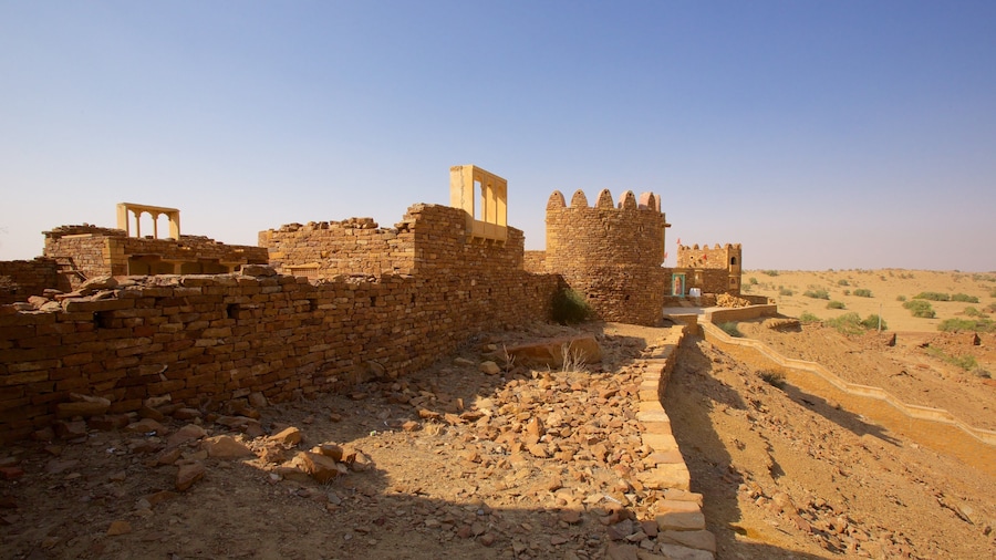 Khaba Fort showing heritage elements, tranquil scenes and building ruins