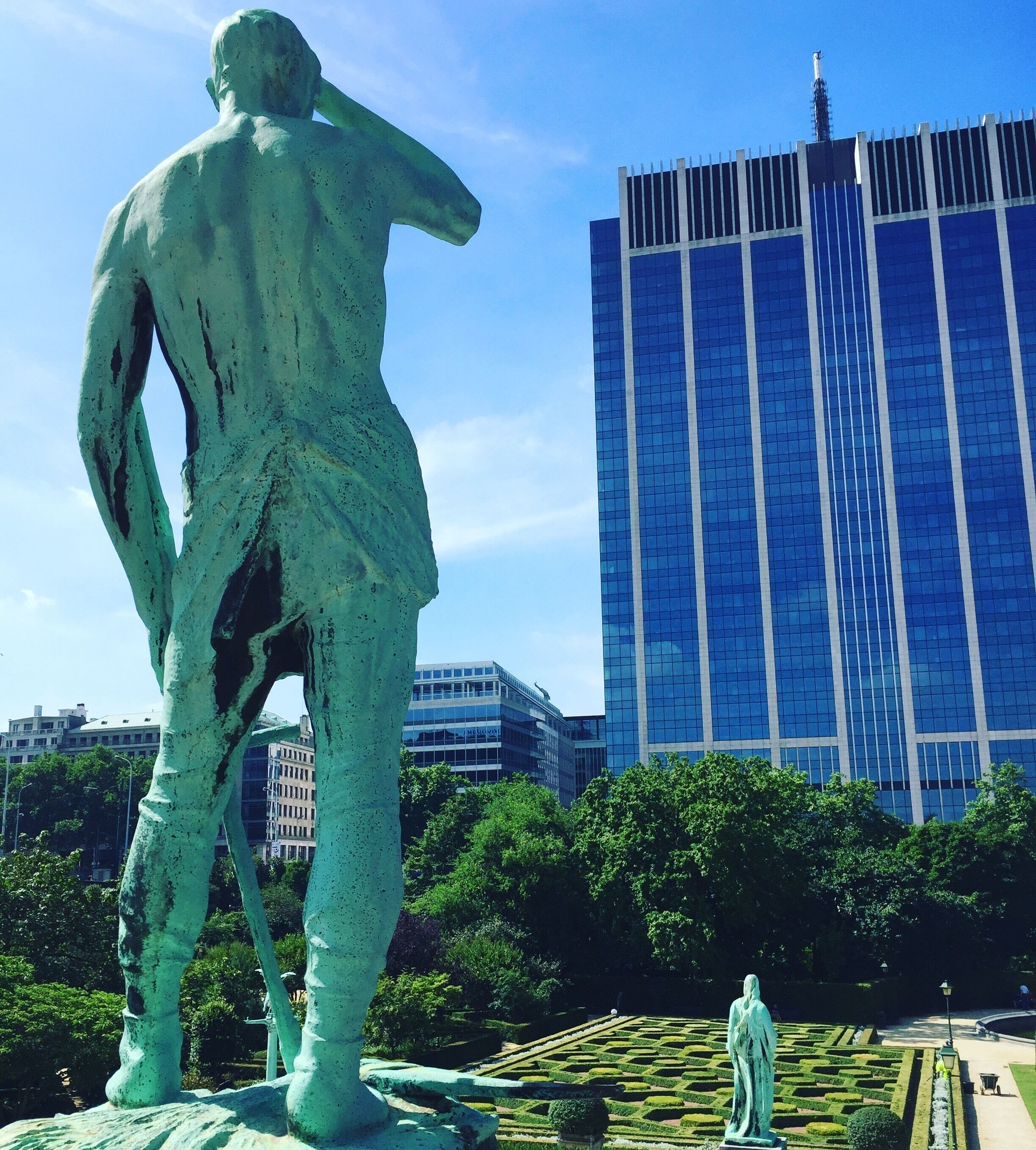 Botanical Gardens, Brussels... 
#history #statue #gardens #oldandnew #cityscape