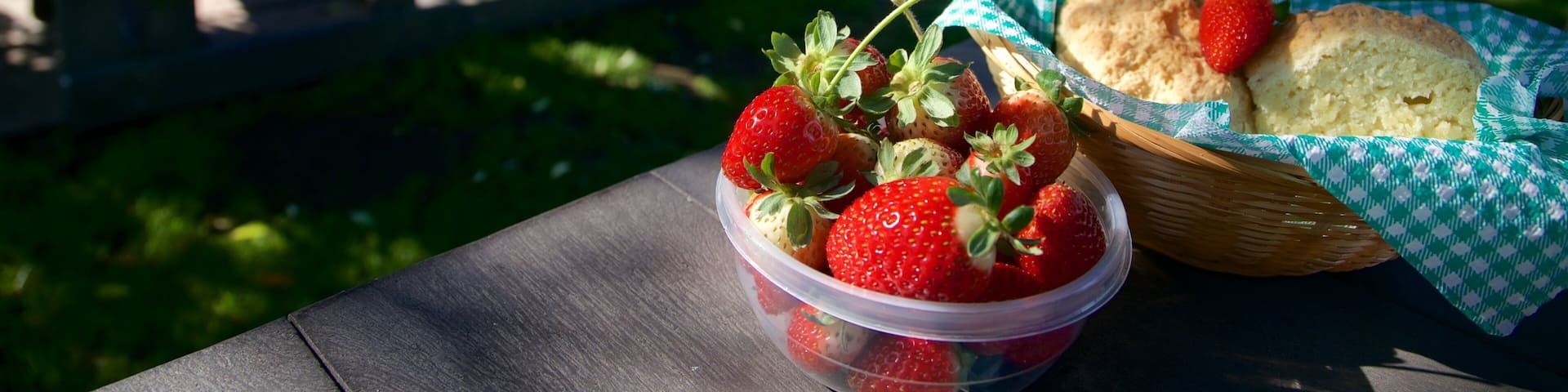 Redberry Farm featuring food