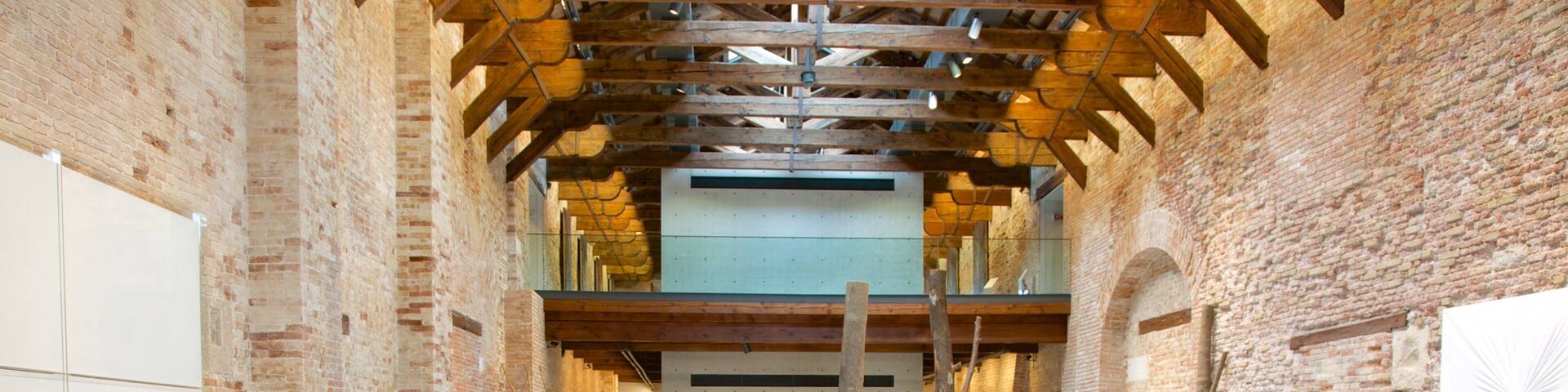 Punta della Dogana showing art and interior views