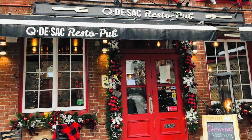 #lifeatexpedia #quebec #Red
The beauty of the streets in Quebec City!! 😍