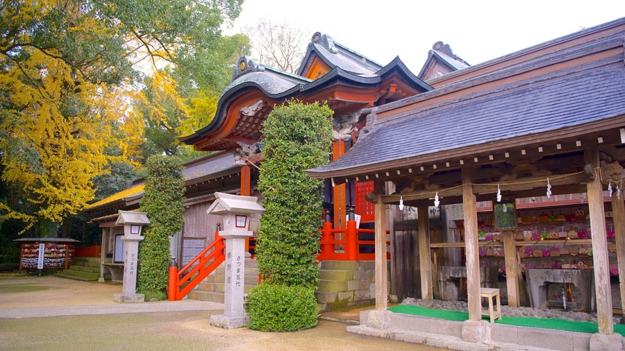 Nitta Shrine which includes a temple or place of worship