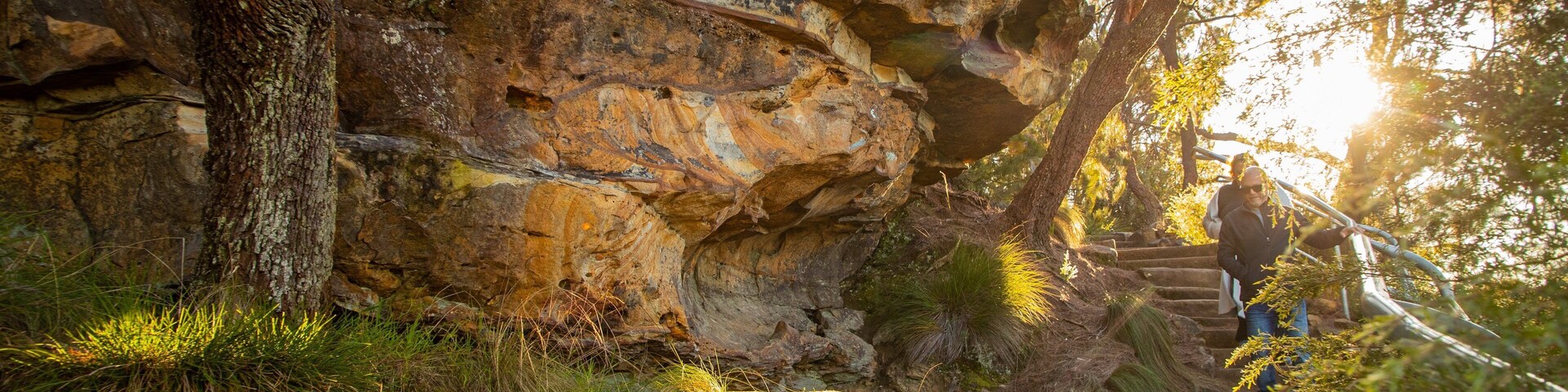 Sublime Point Lookout featuring tranquil scenes as well as a couple