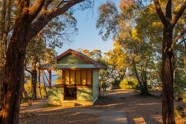 Sublime Point Lookout which includes tranquil scenes