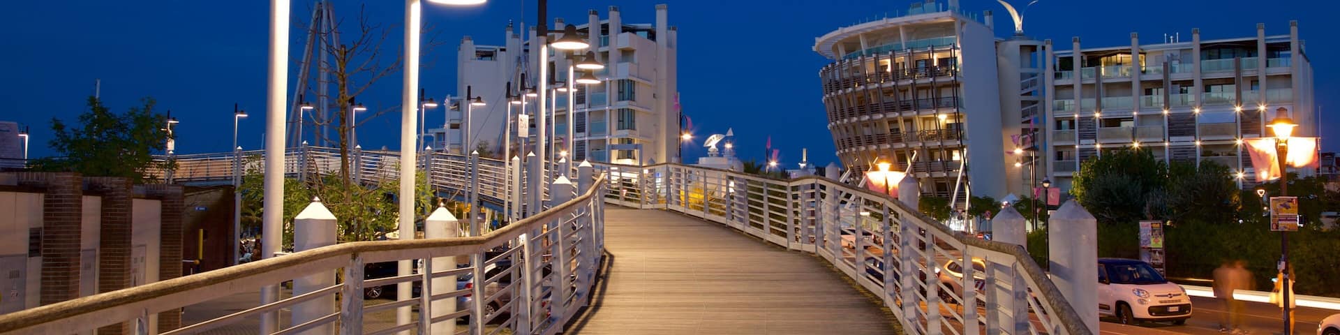 Emilia-Romagna showing night scenes