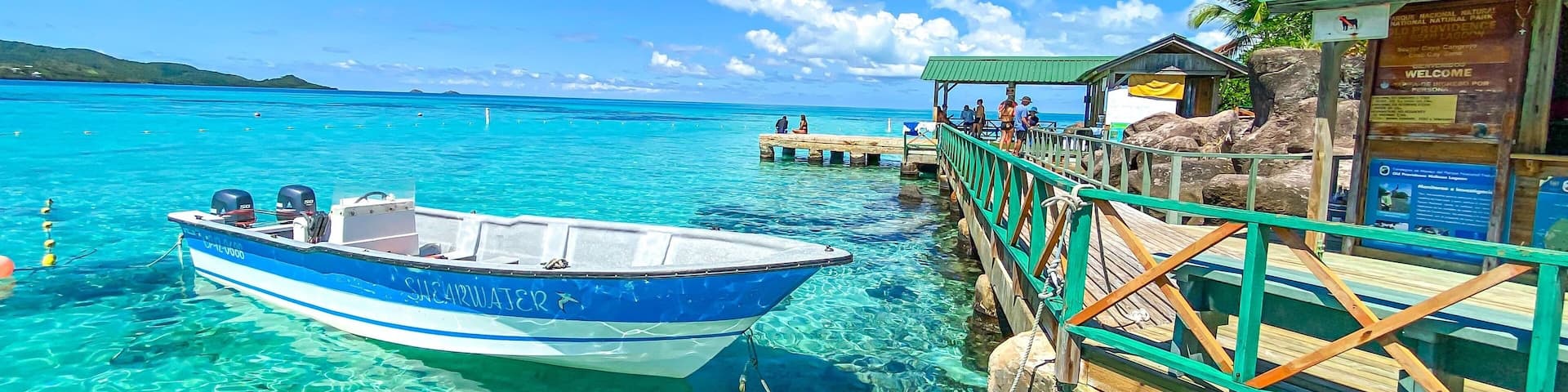 Clearest waters I’ve ever seen! Phenomenal time on Crab Cay snorkeling and hiking to the top of the little island #crabcay #providencia #sanandres #islands #blue #water #snorkel #adventure #boat #beach #colombia #southamerica #travel