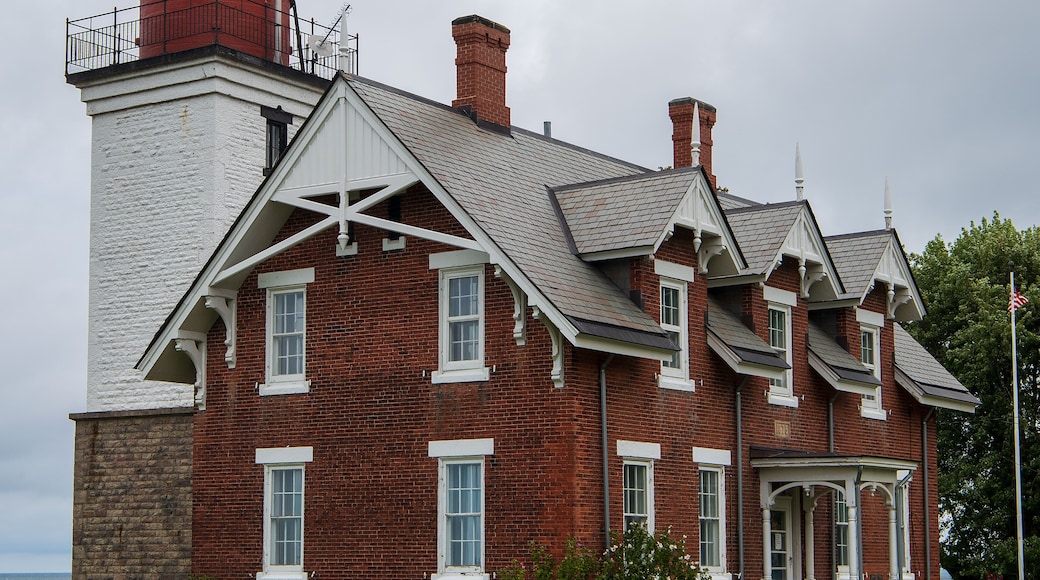 Dunkirk Lighthouse, Park and Veterans Museum