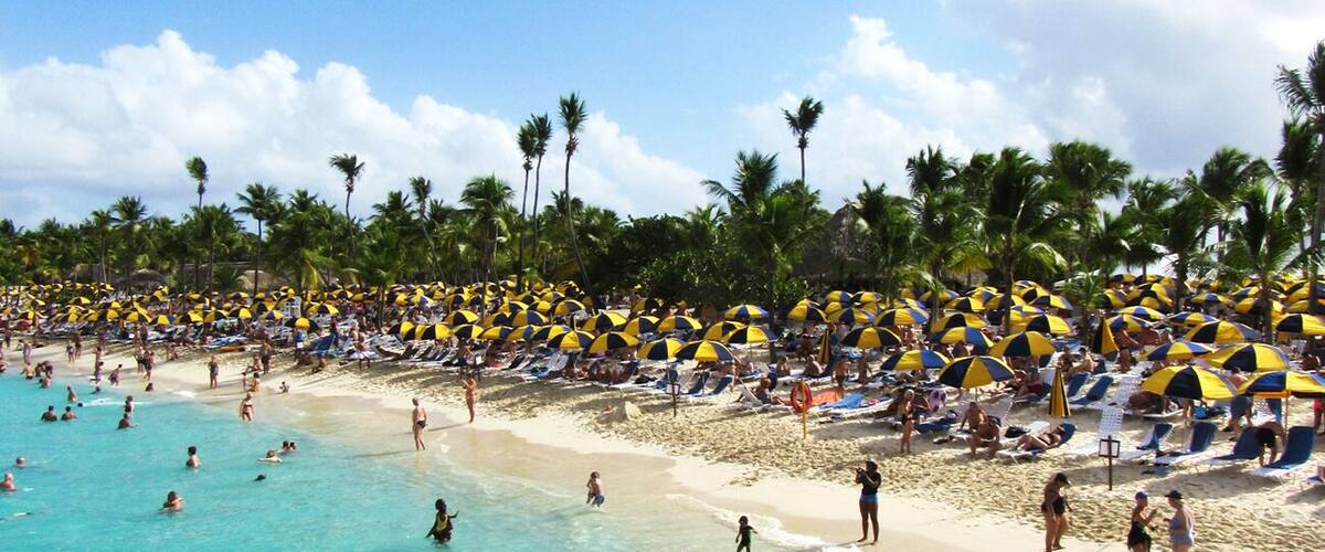 Catalina Island or know locally as Isla Catalina is a small island located about one and a half miles from the mainland of the Dominican Republic. It was one of the stops on our cruise.
It is a beautiful little island with not much infrastructure, but a beautiful stretch of beach with turquoise water and white sandy shores. It is the ideal location to just sit back kick up your feet up and enjoy some R&R.
Check out our website and see what else we have discovered. http://www.travelwith2ofus.com/
#blue #travel #destination #Caribbean #DominicanRepublic #SantoDomingo #beachbound #Springfun #aquatrove