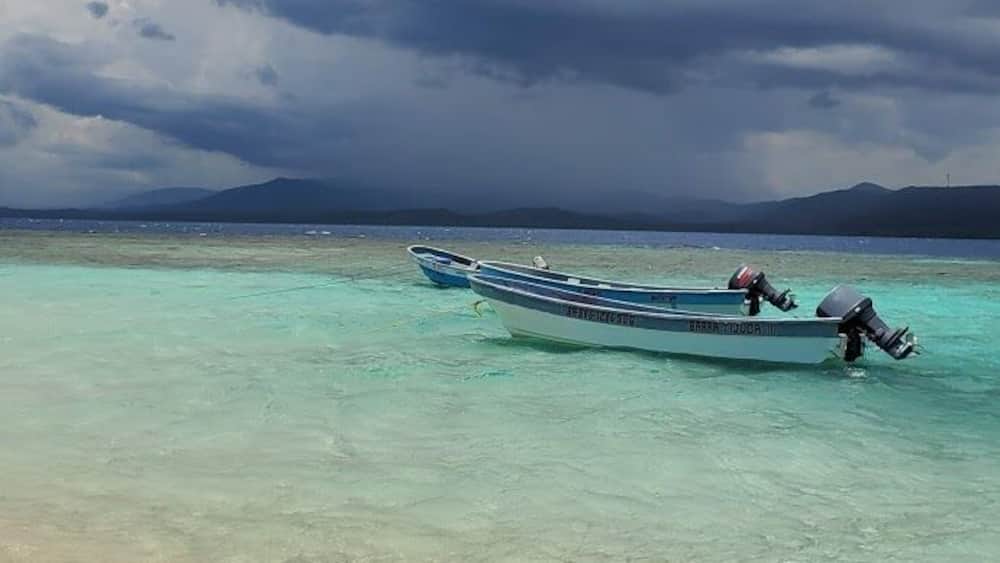 #adventure
I never tire of the views surrounding Cayo Arena. What a great snorkeling adventure for my students after a week of hard work in Jarabacoa.
