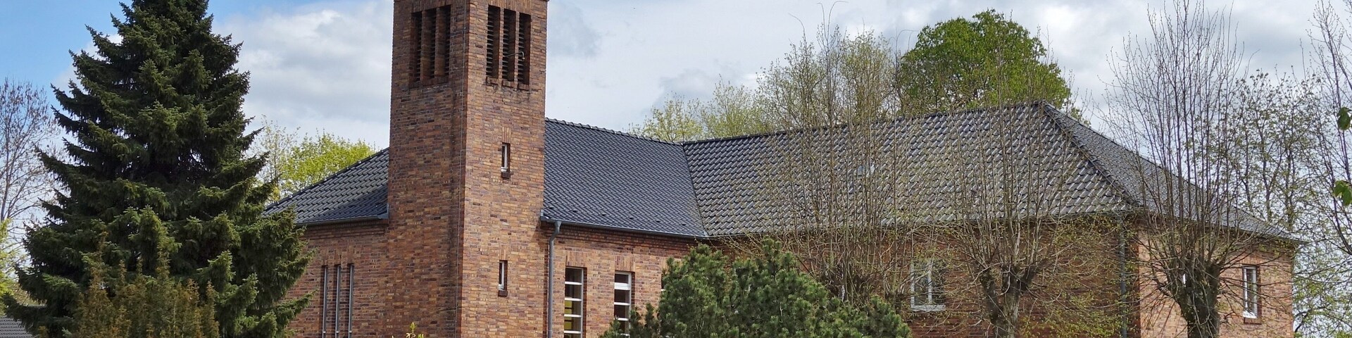 This is a picture of the Brandenburger Baudenkmal (cultural heritage monument) with the ID