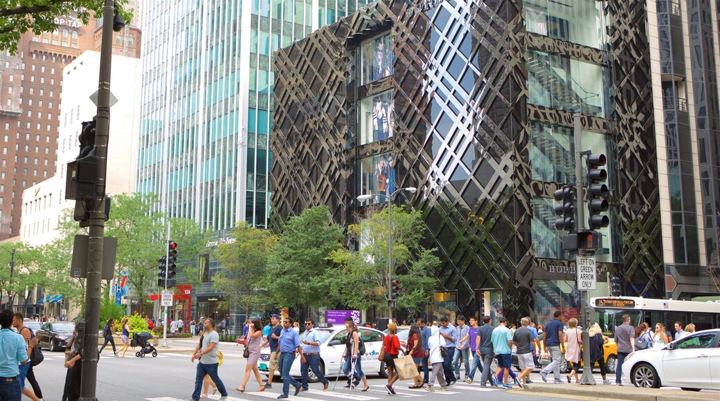 Shops at North Bridge showing street scenes, cbd and a city