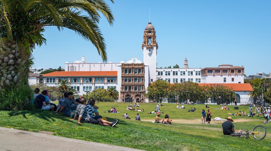 Mission Dolores Park