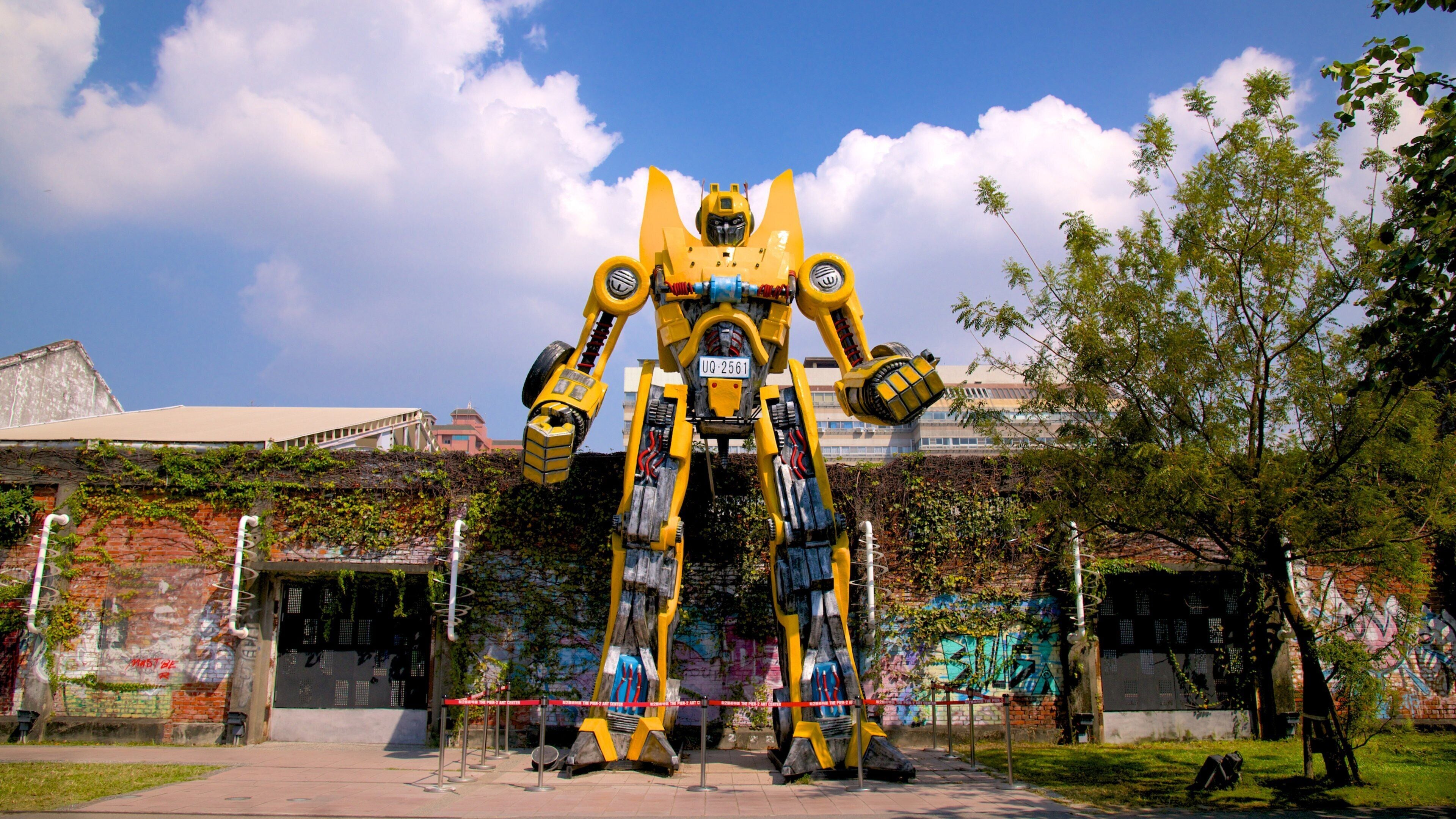 Pier-2 Art Center featuring outdoor art and a statue or sculpture