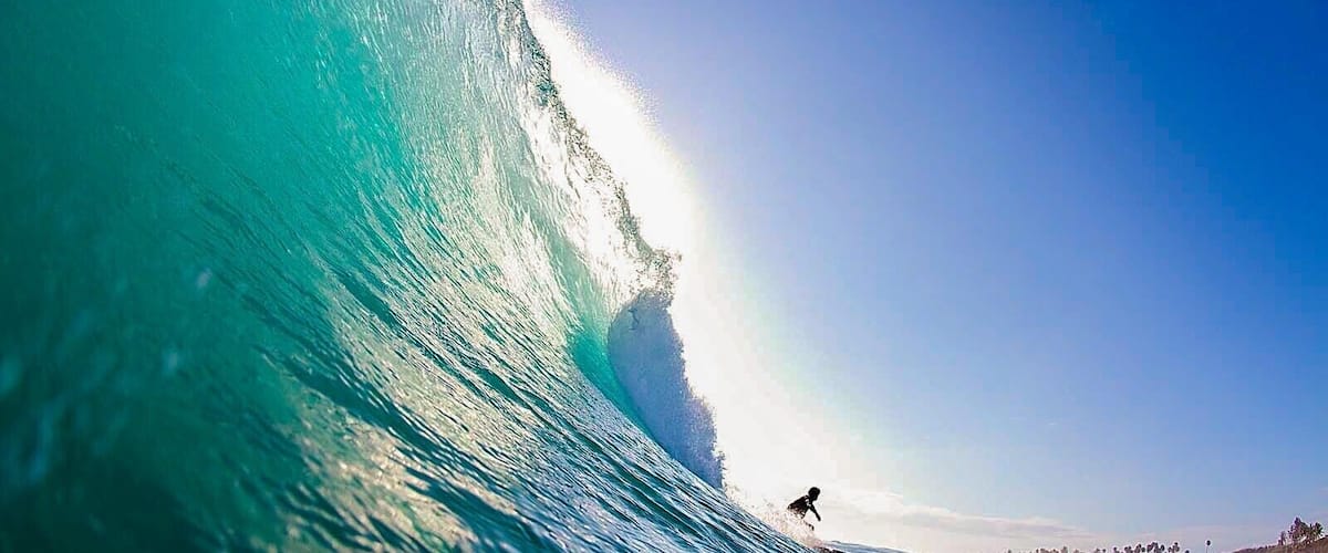 Surfing at Playa Encuentro.
Pic by https://swellsurfcamp.com