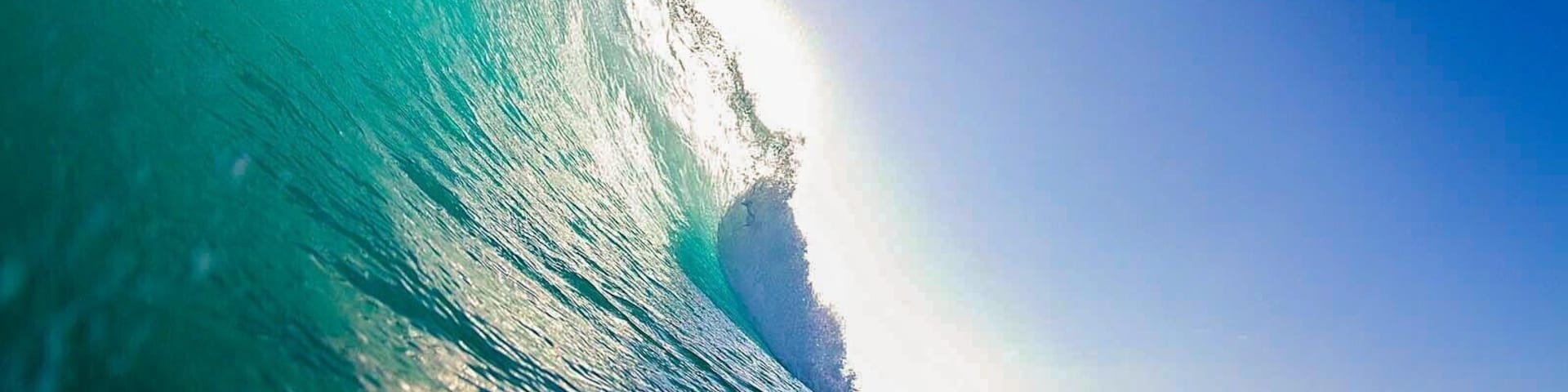 Surfing at Playa Encuentro.
Pic by https://swellsurfcamp.com