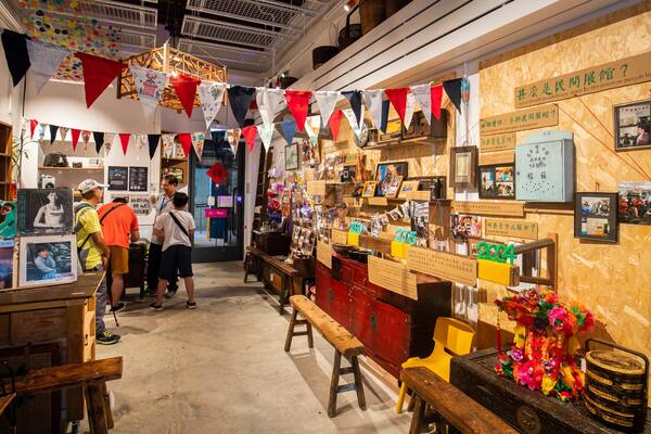 Wan Chai Livelihood Museum showing interior views