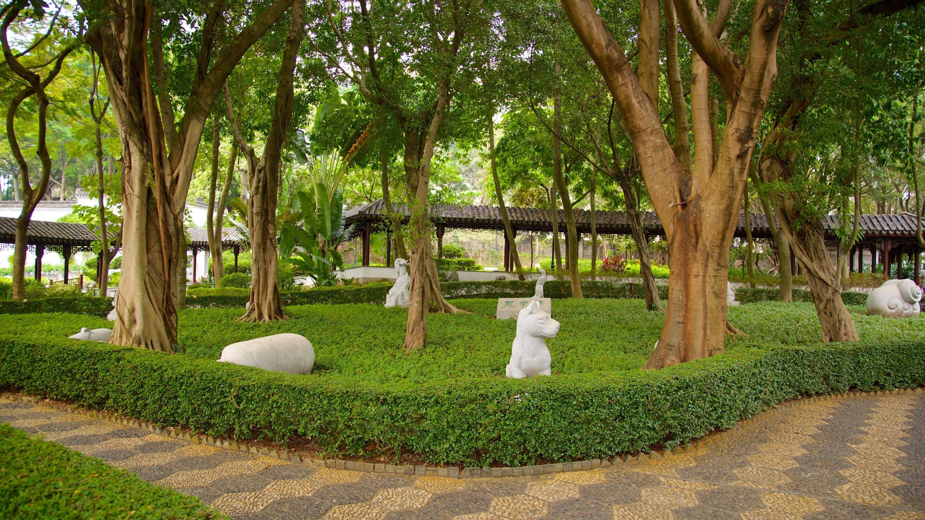 Kowloon Walled City Park showing a garden