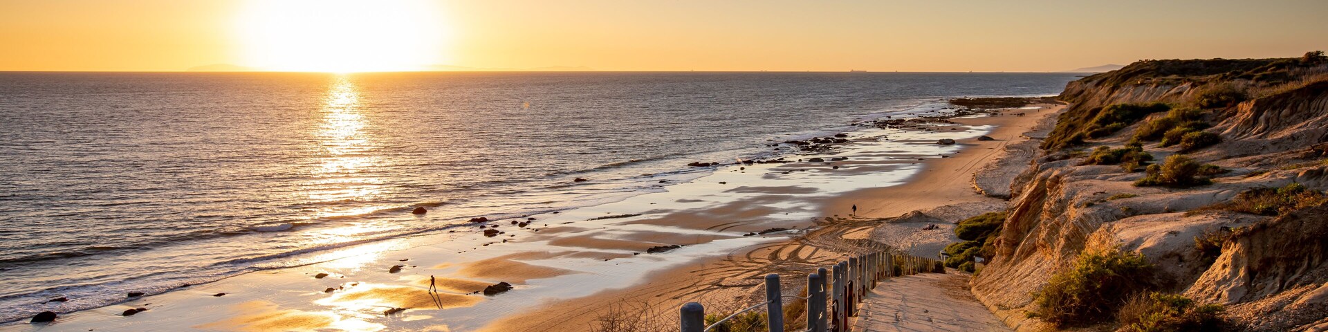 Sunset Time View at Crystal Cove State Beach Shoreline with Ocean Waves, Newport Beach City, California