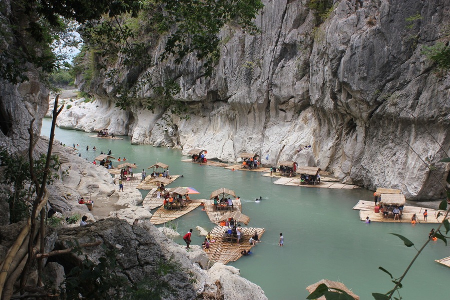 An amazing place for getting away from stress..the rock formations are spectacular the water is ideal for swimming. Do the picnicking!