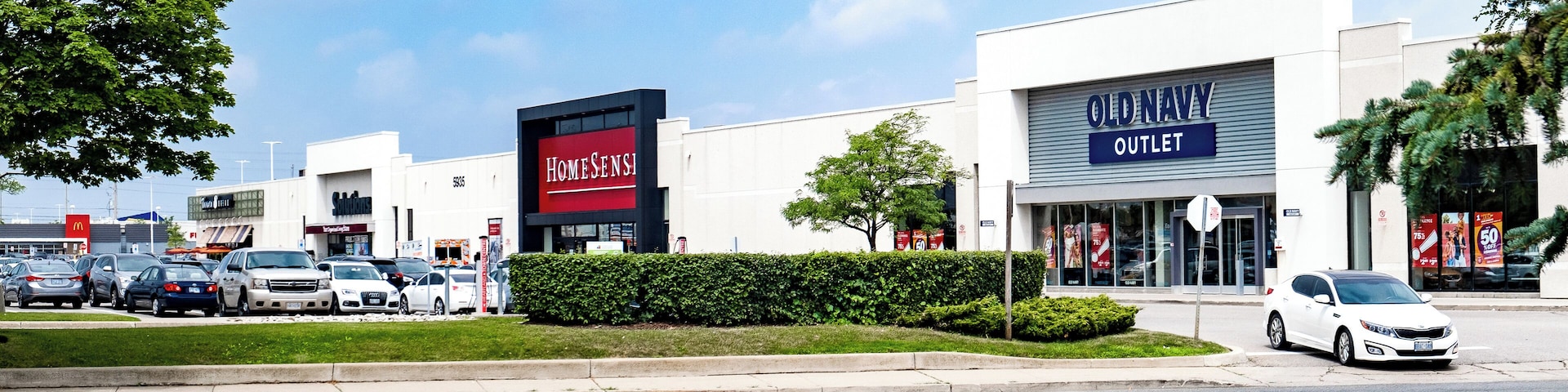 Mississauga_HeartlandTownCentre_6228800-1