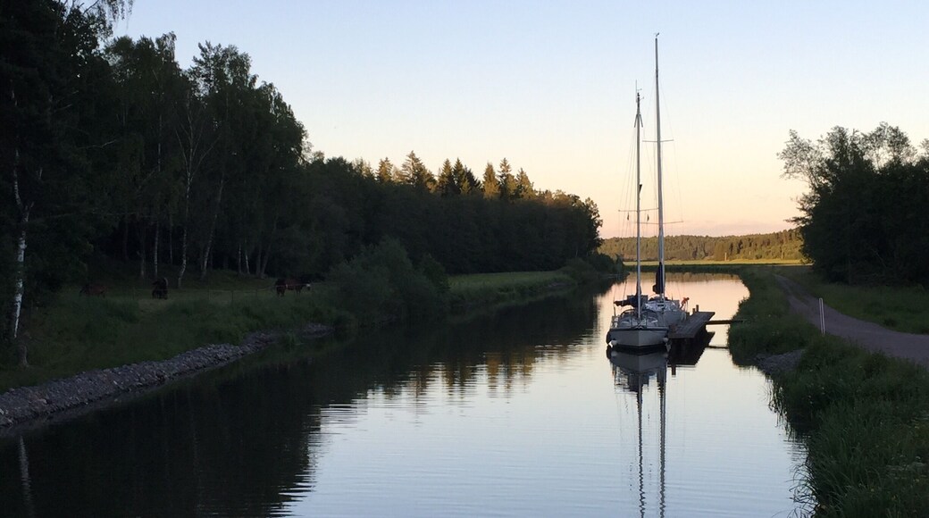 On the Gota Canal in Sweden. There is a hostel where people coming on land and boat can go. It is charming and nice. Thanks for the night and breakfast. This was taken at night around 2200. Boat waiting to go pass the lock in the morning. #Waterlust