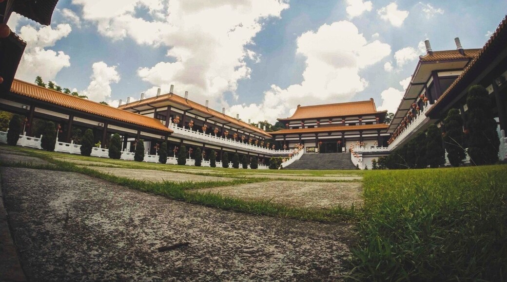 In 1992, the religious Buddhist Master Hsing Yun had arrived in Brazil, by an invitation of a local Buddhist Temple in Sao Paulo, for a ceremony. An accompanying monk, Jue Cheng, decided to stay in the country and begin a new project with the objective of disseminating the Buddhist tradition in the predominantly Catholic country. It started as a relatively small temple and had grown to great proportions as time went by and local interest for Buddhism had grown #tradition