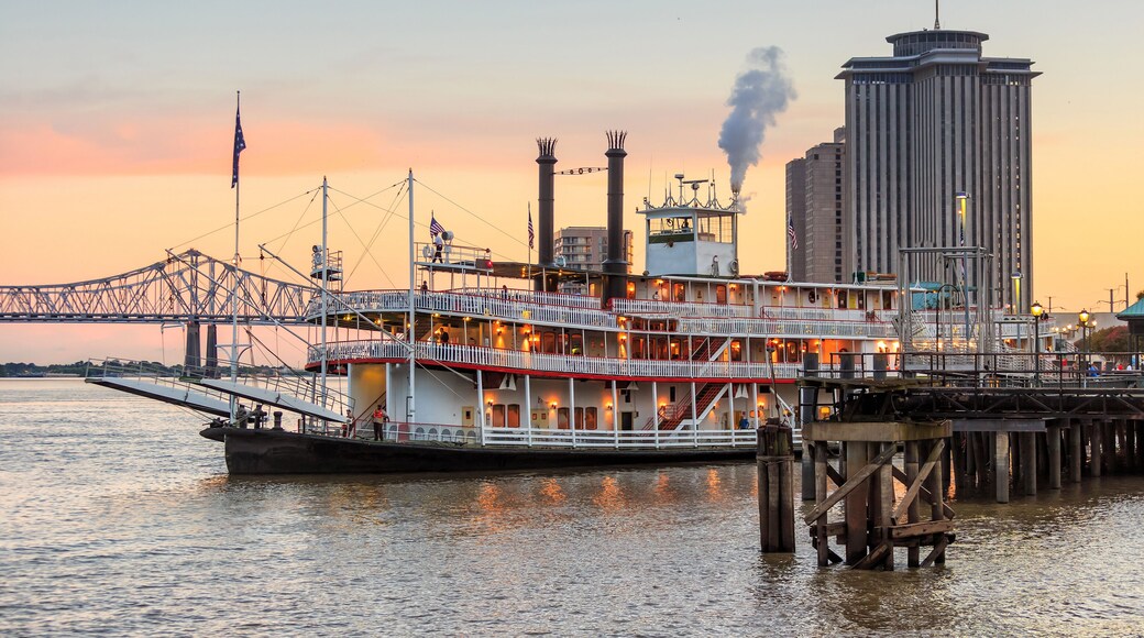 New Orleans paddle steamer in Mississippi river in New Orleans