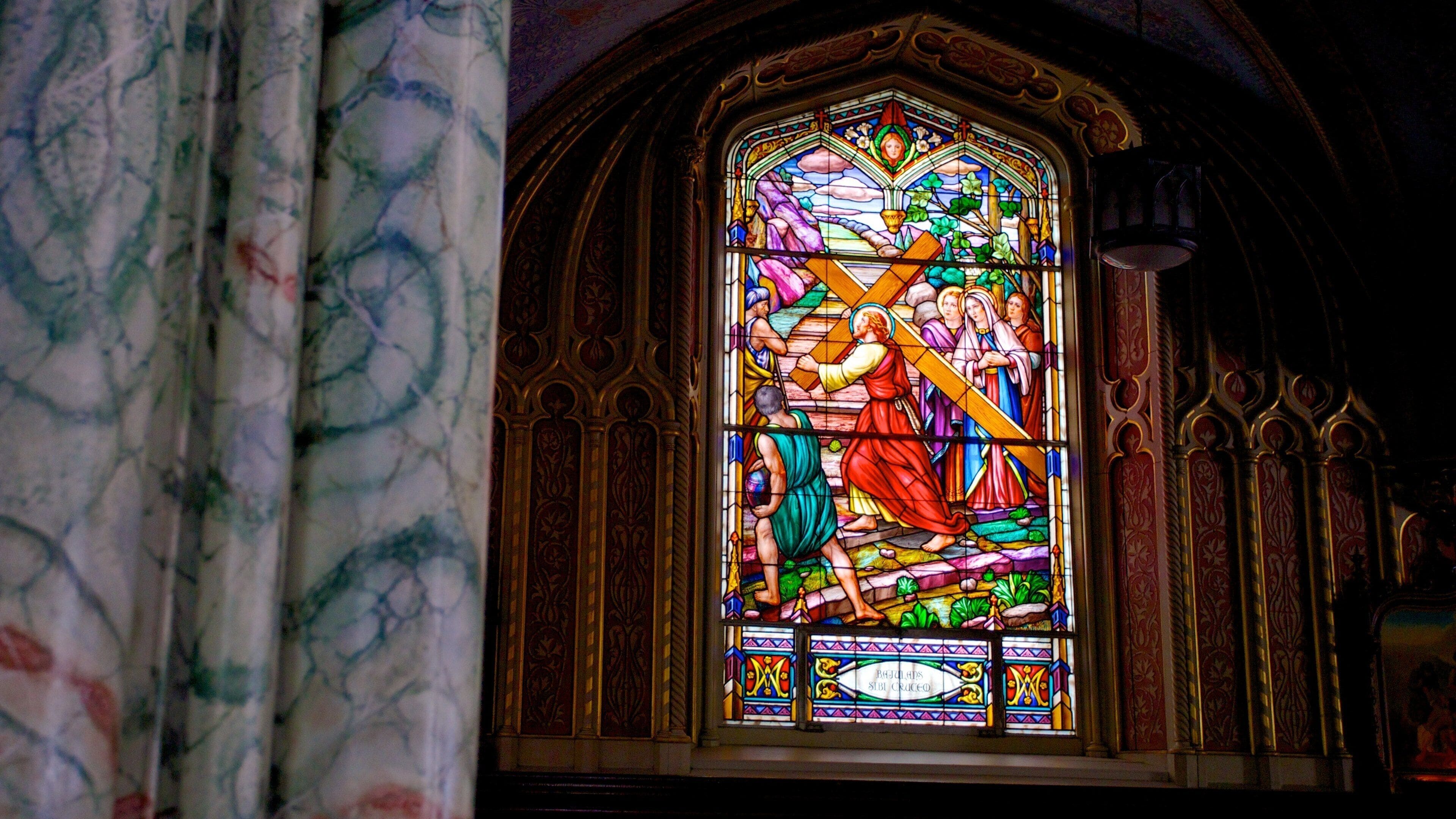 Notre-Dame Cathedral Basilica featuring heritage architecture, interior views and religious aspects