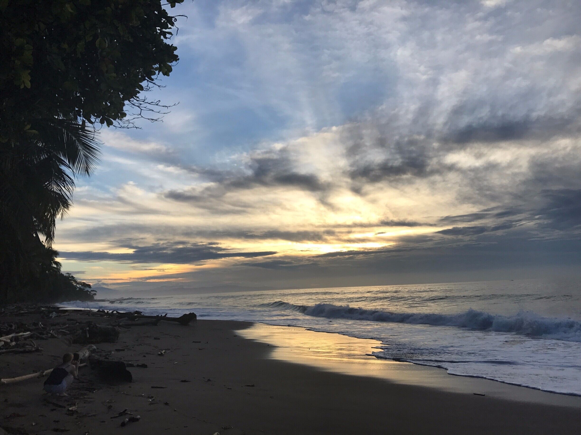 Sunrise from the beach #lifeatexpedia