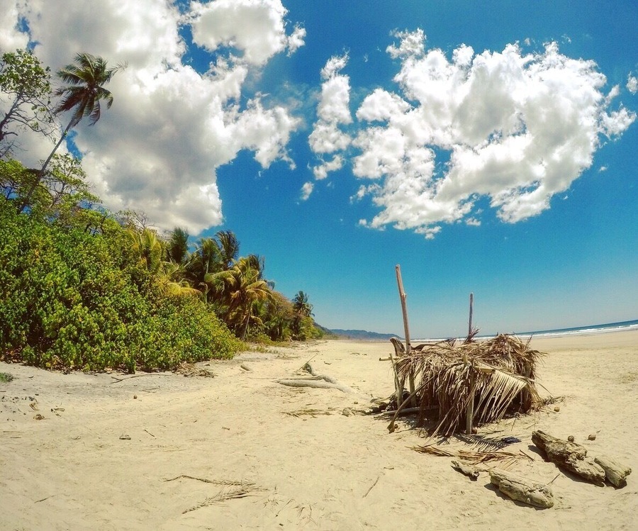 FIND YOUR FORT!!!! #playahermosa #santateresa #costarica #surf #fort #castaway #playa #beach #clouds #sky #jungle #lifeatexpedia #springphotos #springpics #puravida