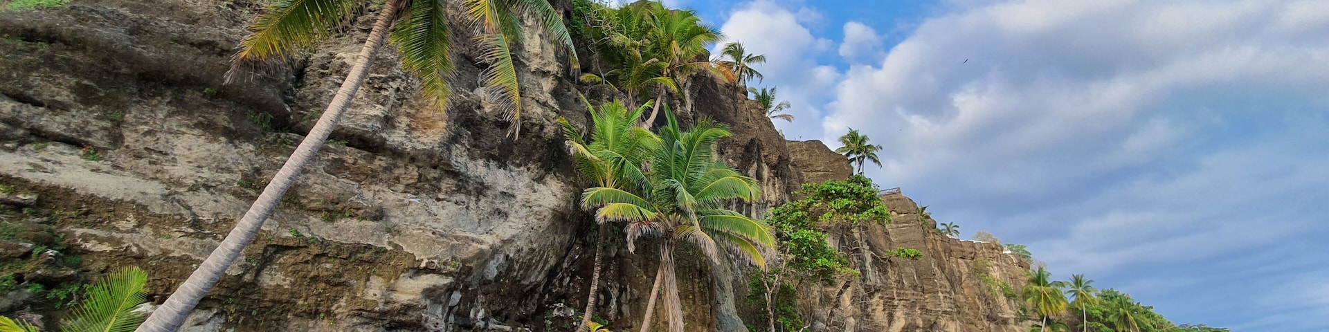 This wall of nature is located in Tango Mar, kind of middle of nowhere but with an spectacular beauty, Tango Mar is a Costa Rica Beach in Nicoya Peninsula, one of the five Blue Zones of the world where many locals lives over a hundred years.
#LifeAtExpediaGroup
